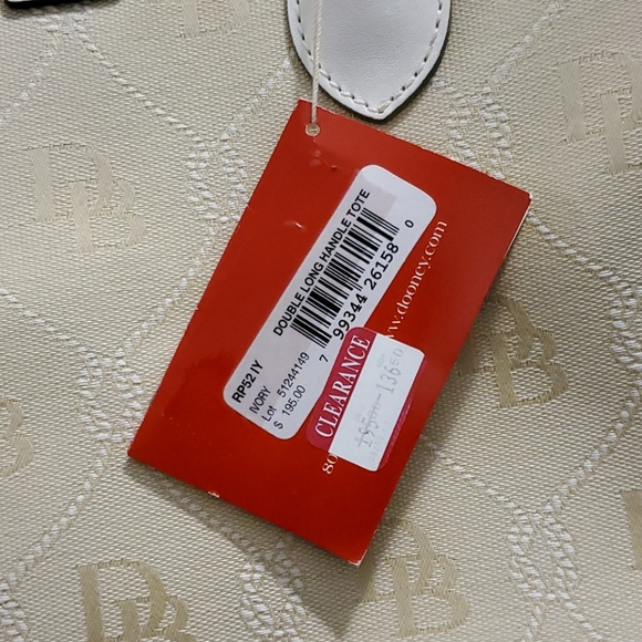 Dooney and Bourke double long handle tote - Picture 6 of 7